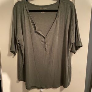 American Eagle 3/4 sleeve tee